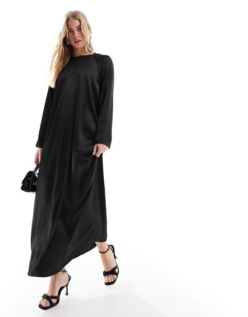 

Черное атласное платье макси с круглым вырезом ASOS DESIGN