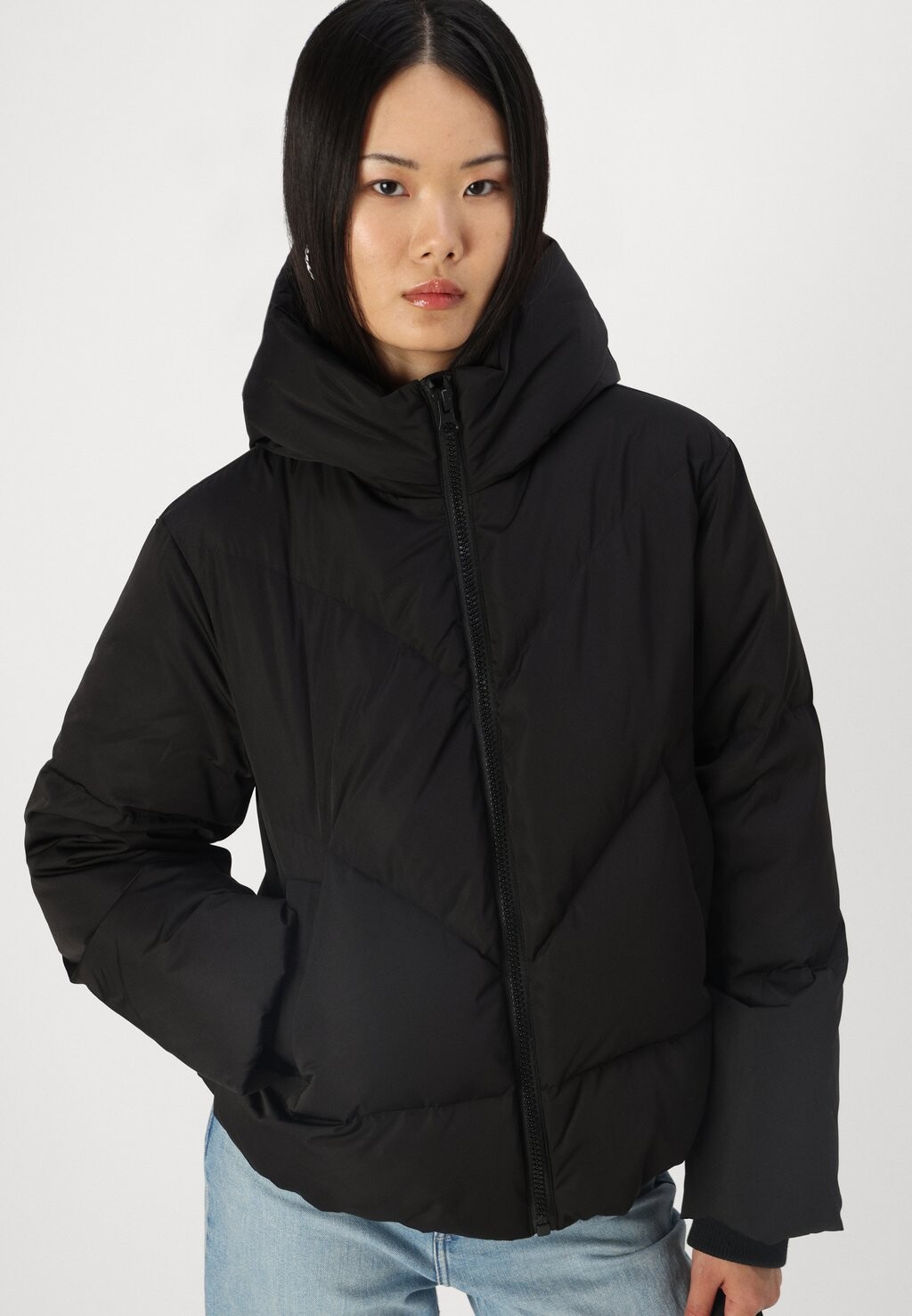 

Пуховик YASIRIMA JACKET YAS, черный