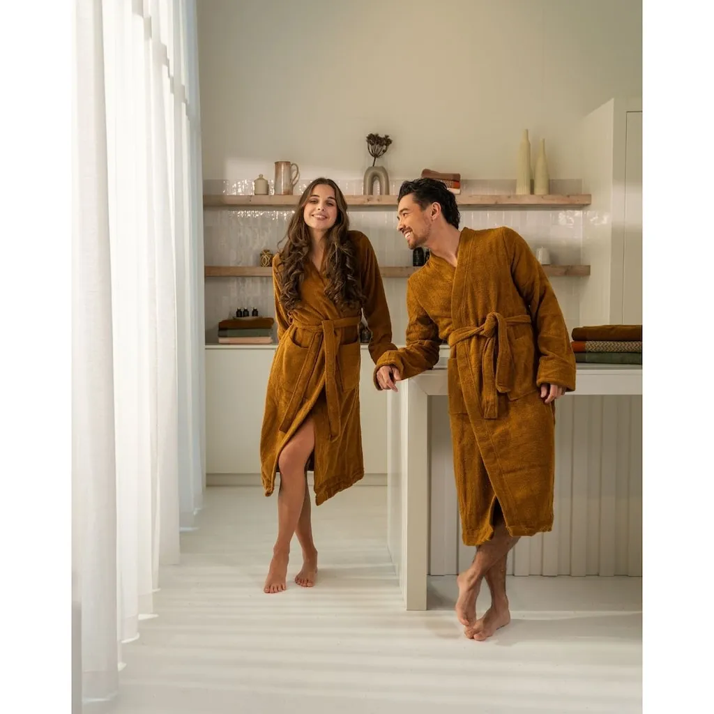 

Унисекс-банный халат Fusai с регулируемой длиной рукавов и элегантными манжетами Kayori, золотой