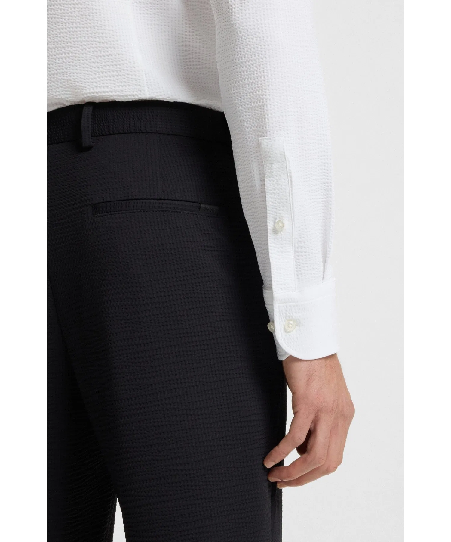 Мужская рубашка BOSS slim fit из стретч-сирсакера — фото 3