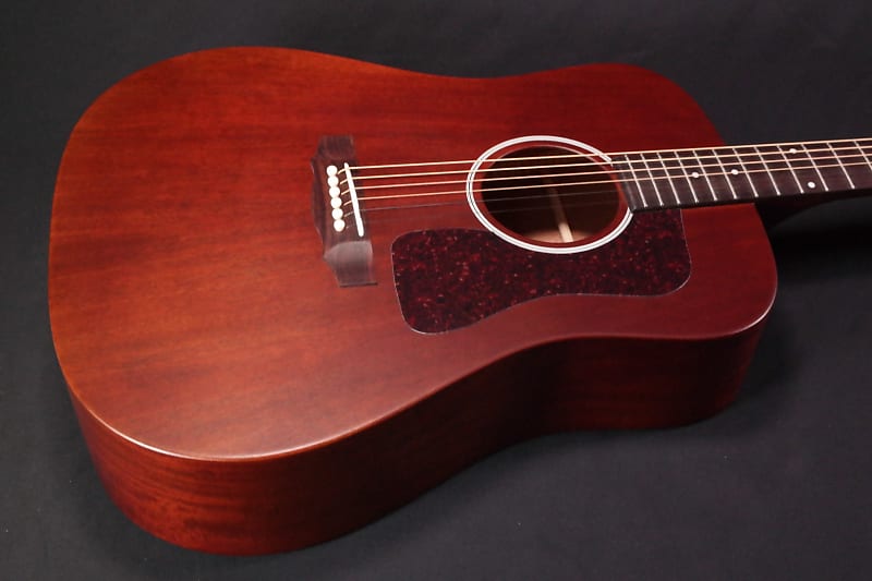 

Акустическая гитара Guild D-20 NAT - Dreadnought All Mahogany - Natural Satin - 316