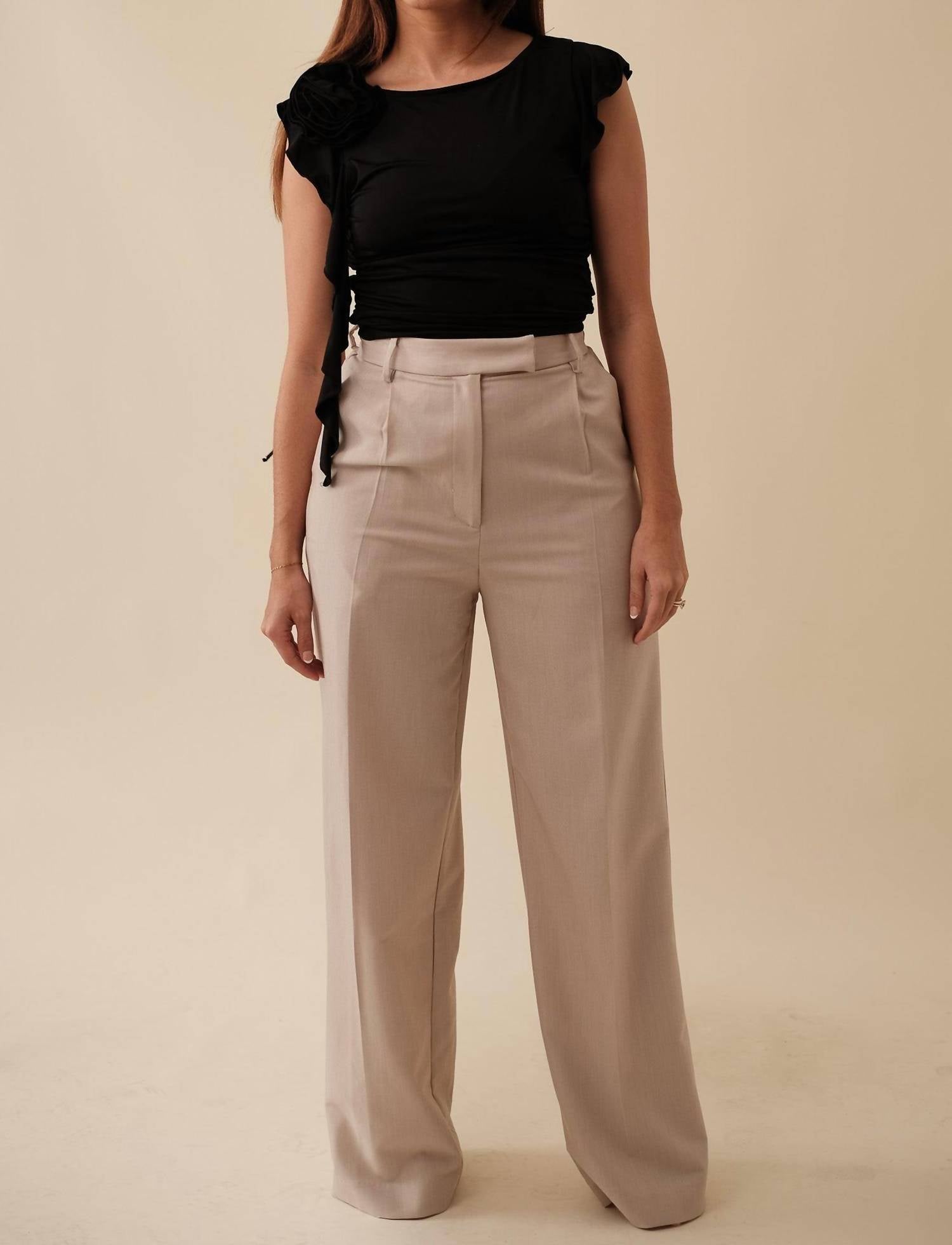 

Брюки Brooks Pleated Wide Leg натуральные Sofie the Label