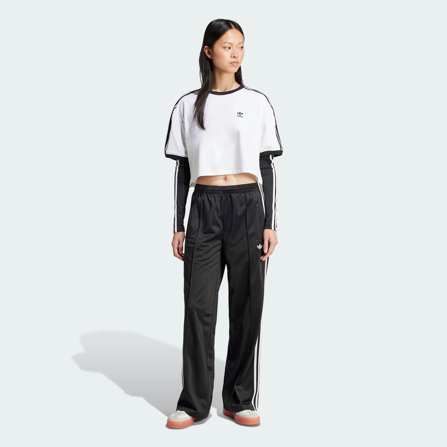 Женские чёрные свободные спортивные брюки Adicolor Classic Firebird от Adidas — фото 3
