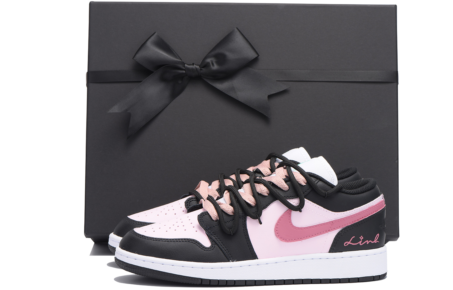 

Кроссовки Air Jordan 1 Vintage Basketball Shoes Women's Low-top Black/Pink, черный