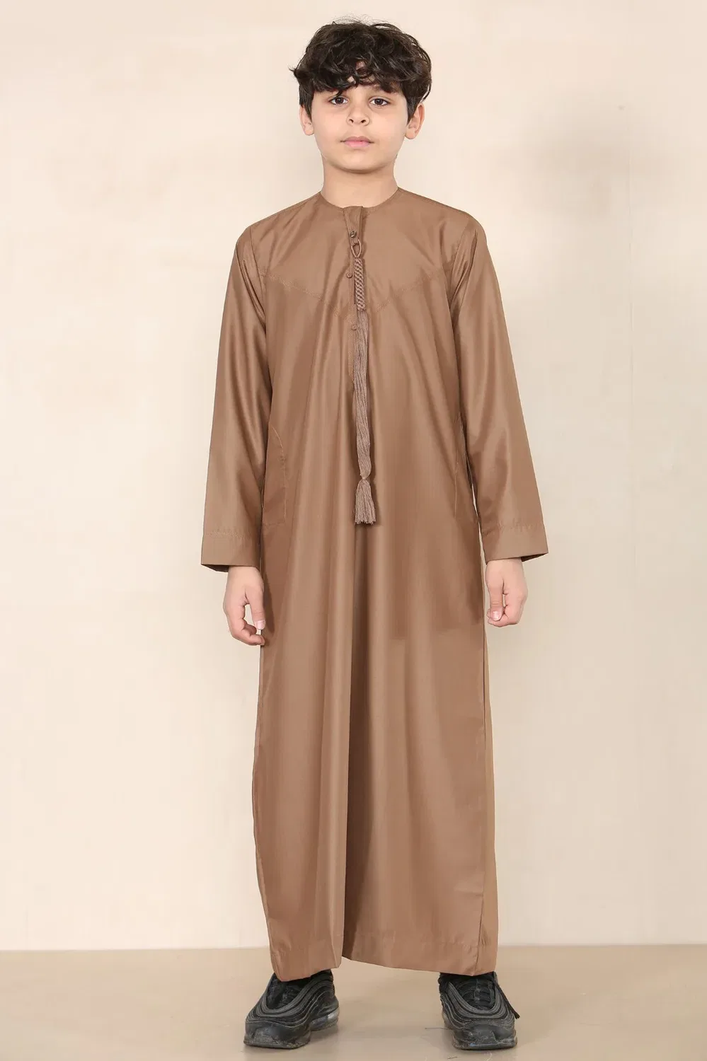 Arabic Thobes Детская коричневая мужская рубашка (туника), эмиратская джубба, исламская одежда, кафтан, праздничный шнурок с кисточками