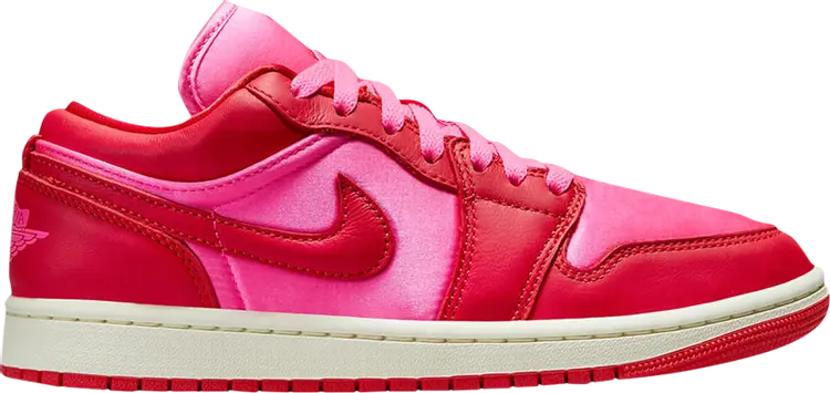 Кроссовки Wmns Air Jordan 1 Low SE 'Pink Blast', розовый