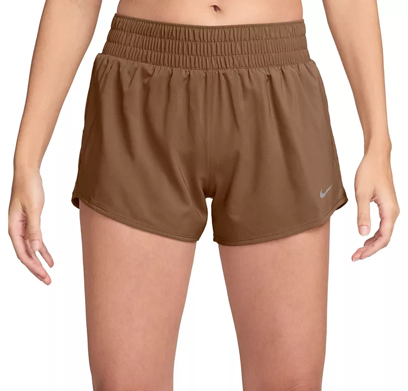 

Женские шорты Nike One Dri-FIT со средней посадкой, 3 дюйма, на короткой подкладке, цвет Lt British Tan