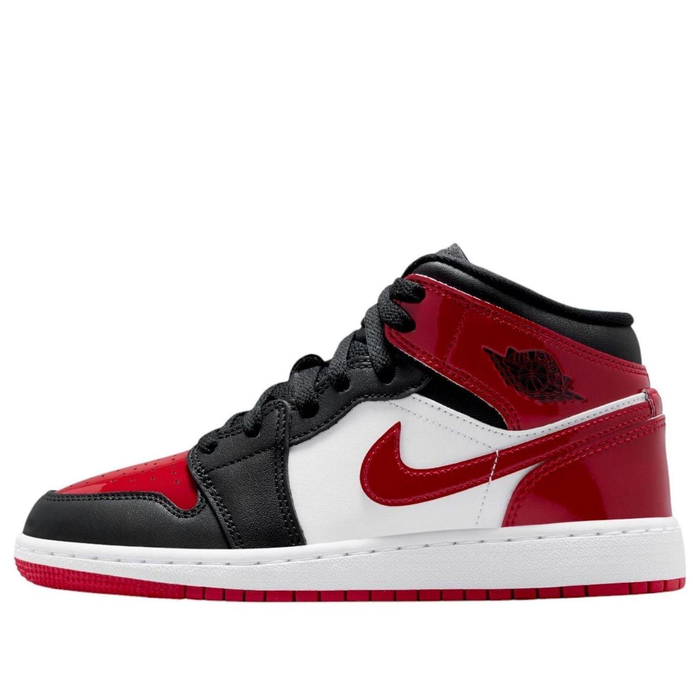 

Кроссовки (GS) Air Jordan 1 Mid 'Patent Bred Toe'