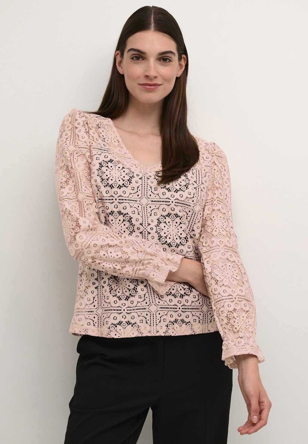 

Блуза CRTILEY V-NECK Cream, розовый