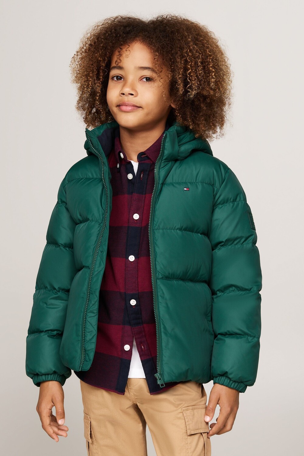

Незаменимая куртка пуховик для мальчиков Tommy Hilfiger, зеленый