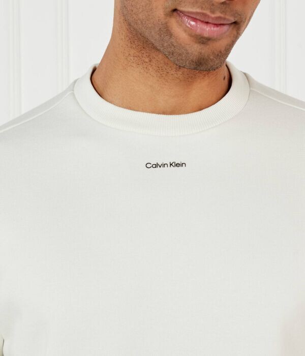 Свитшот мужской Calvin Klein однотонный, экрю — фото 4