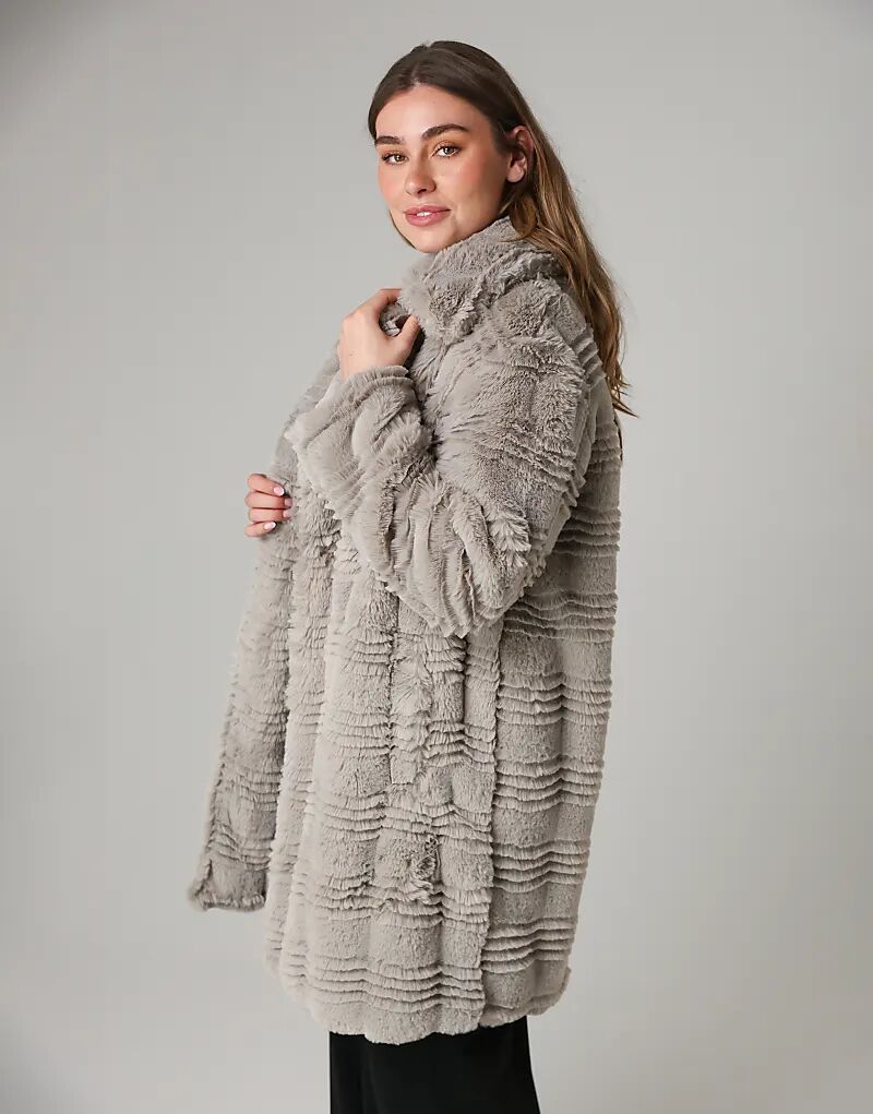 

Пальто French Connection из текстурированного искусственного меха с большим воротником и пуговицами, светло-серого цвета