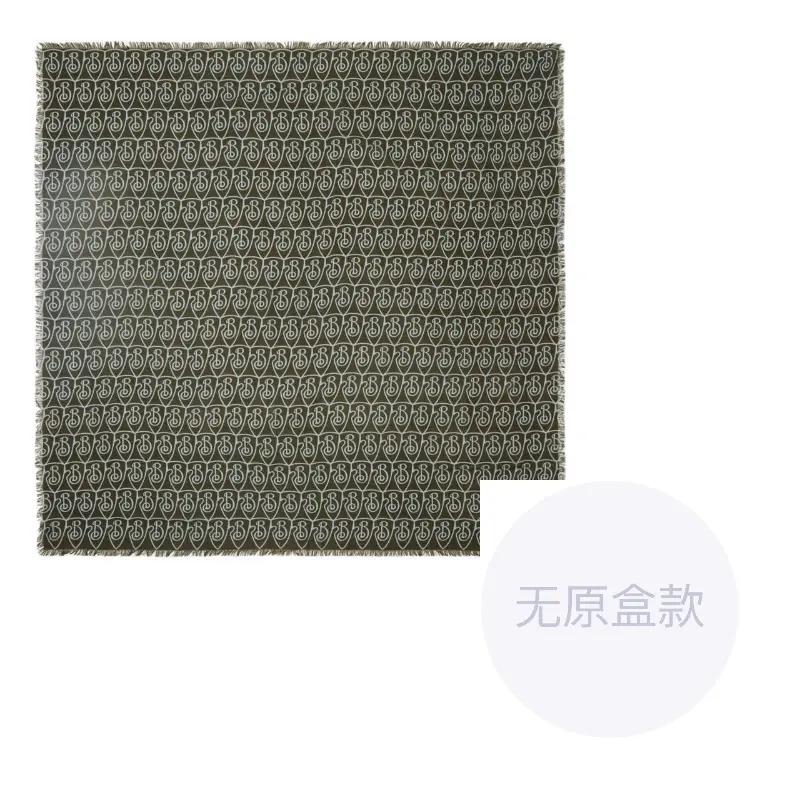 

Burberry Шерстяной шарф B Shield, Lake Color