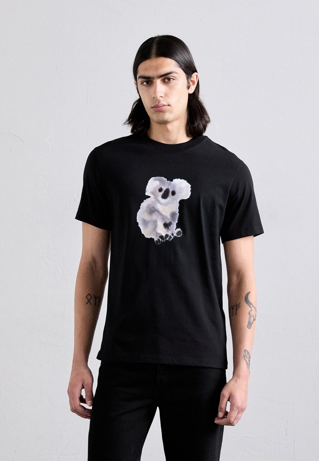 

Принт на футболке KOALA TEE sandro, черный