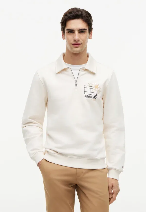 Свитшот Tommy Hilfiger, цвет слоновая кость