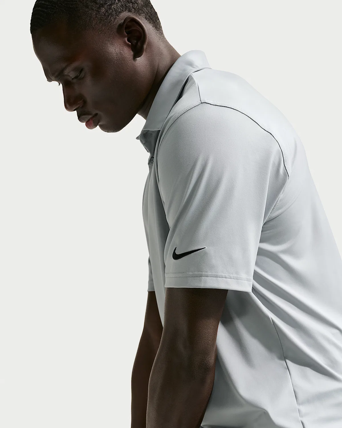 Мужское поло Nike Velocity Dri-FIT Sleeve Logo Golf, Wolf Grey/Black — фото 3