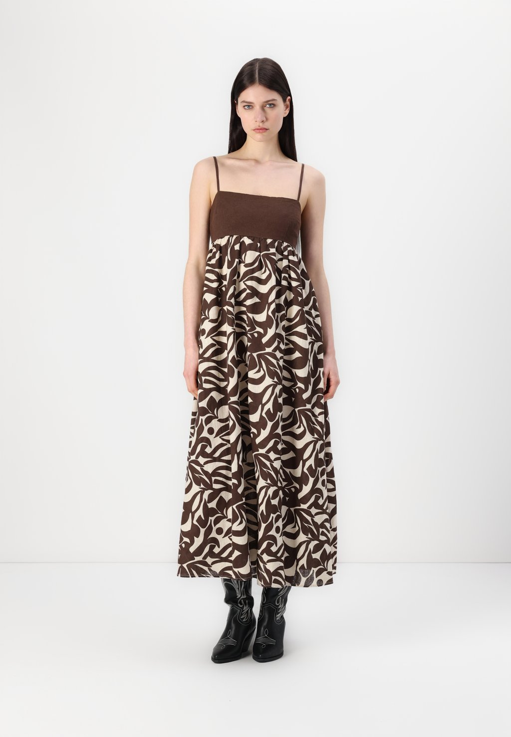 

Платье макси BABYDOLL TIE BACK MAXI DRESS Abercrombie & Fitch, коричневый
