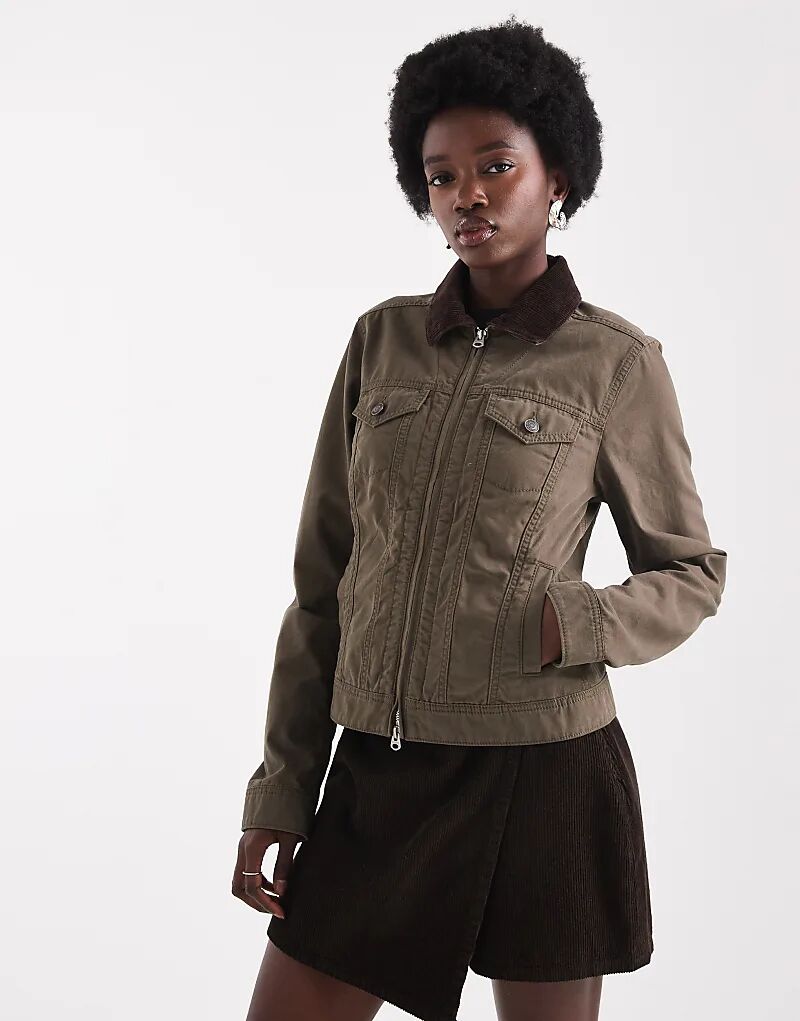 

Куртка Hollister Slim Fit из твила оливково-зеленого цвета