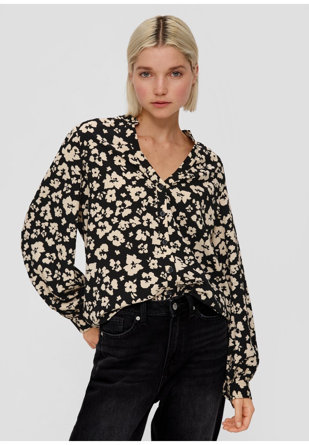 

Блузка-рубашка MIT ALLOVER-PRINT QS, цвет schwarz