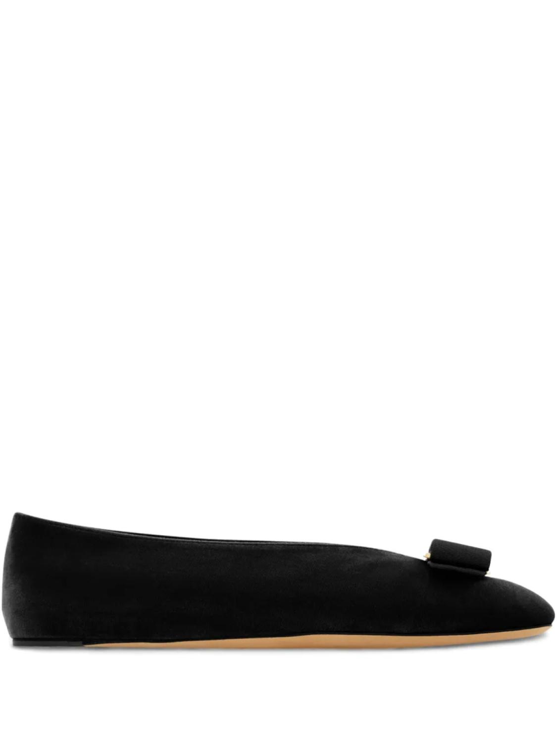 Балетки Vara с бантом Ferragamo, черный