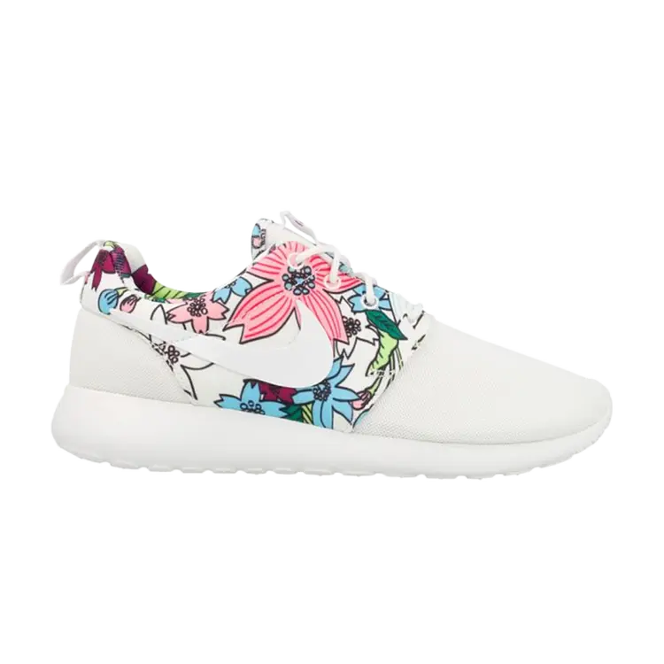 

Кроссовки Nike Wmns Roshe One Print, белый