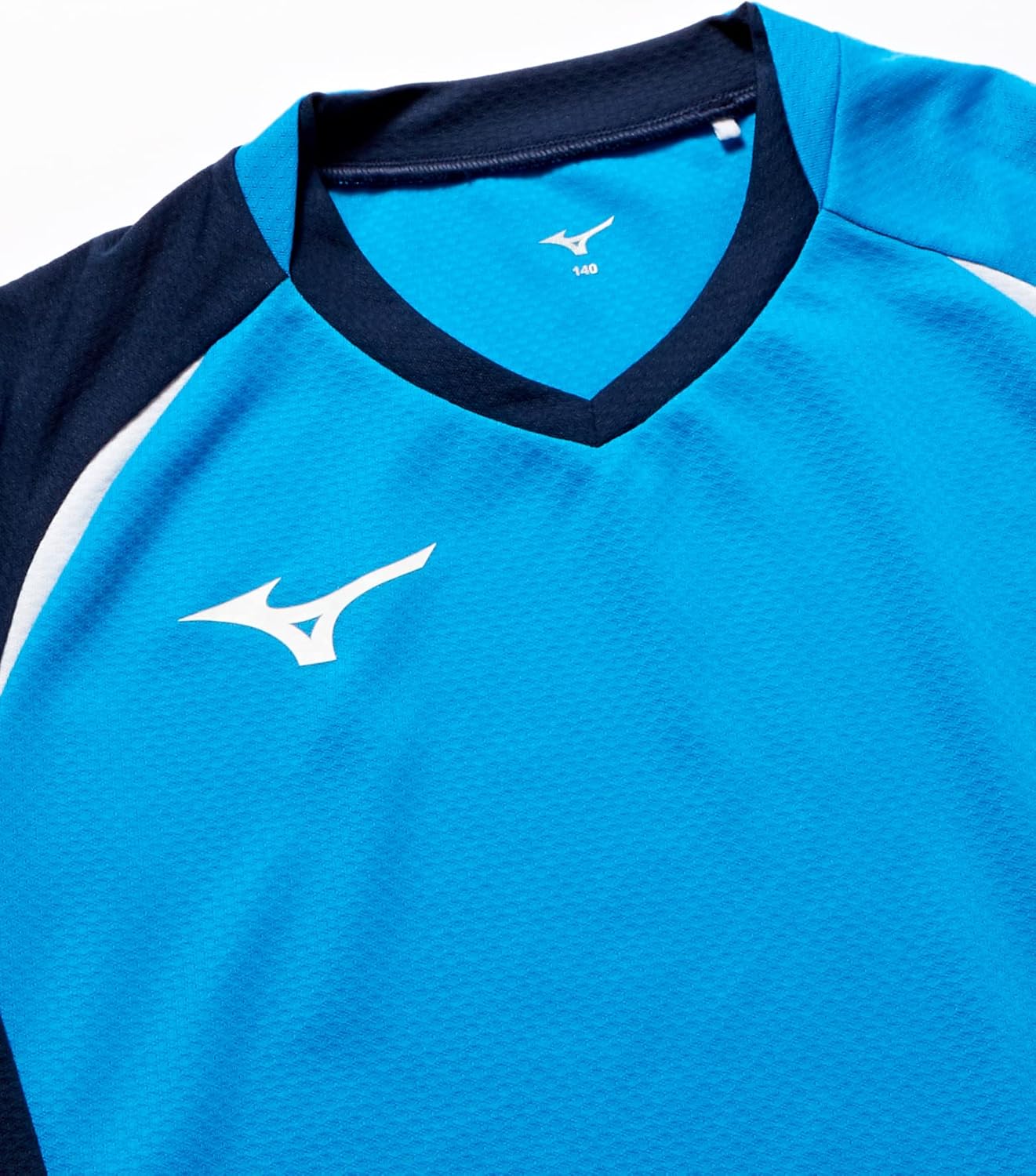 Волейбольная футболка Mizuno V2MA2112, игровая футболка, с коротким рукавом, влагоотводящая, быстросохнущая, доступна в детском варианте, белый/темно-синий — фото 3