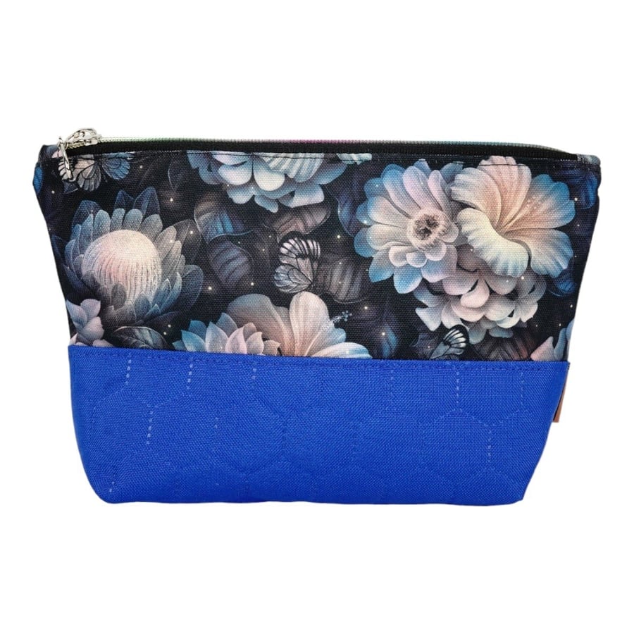 

Косметичка Magic Flowers для нее Szycie z pasją