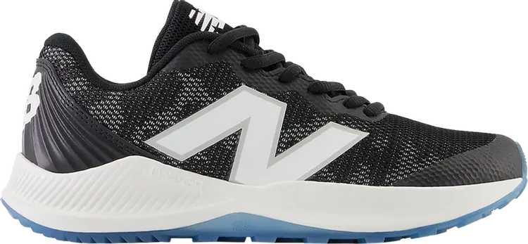 

Кроссовки FuelCell Trainer v7 TF Big Kid 'Black Optic White', черный