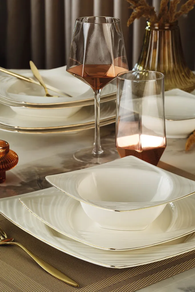 

Обеденный сервиз Hermia Concept