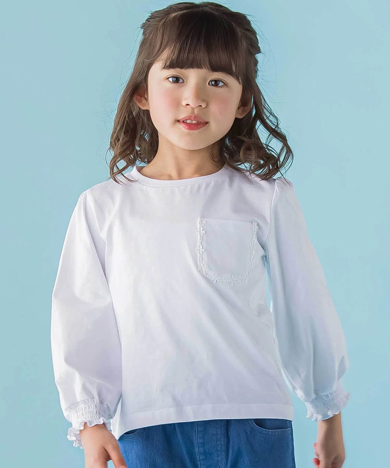 Детская футболка с кружевным карманом BeBe Petits Pois Vert белая
