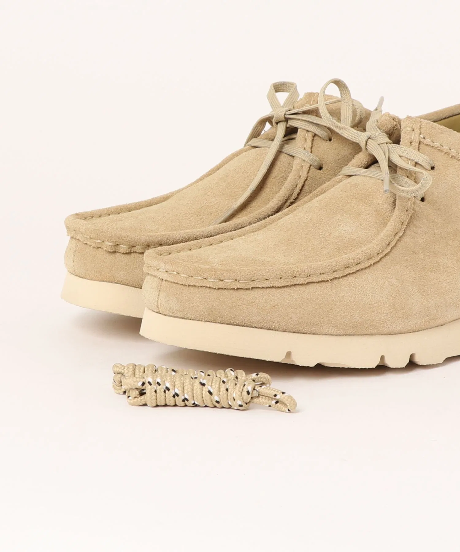 Мужские замшевые кроссовки Clarks WallabeeGT бежевые — фото 4