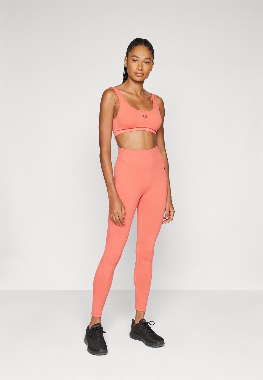 

Леггинсы RESTORE SEAMLESS LEGGING P.E Nation, красный