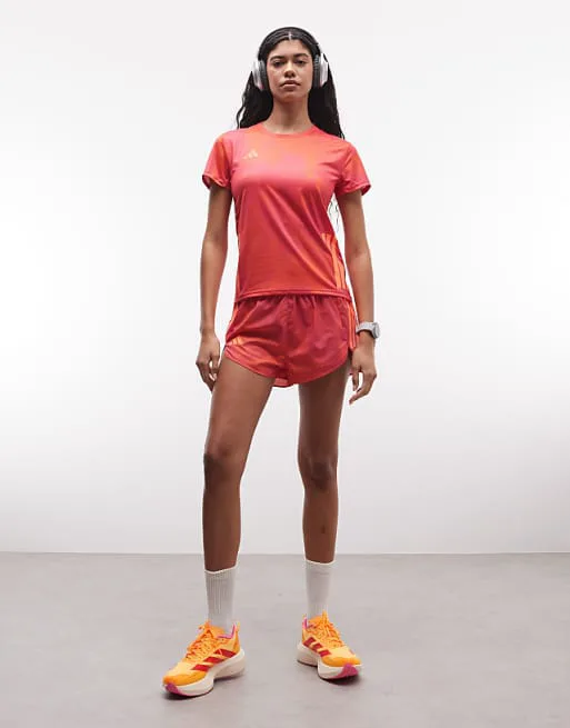 Розовая и оранжевая футболка adidas Running — фото 4