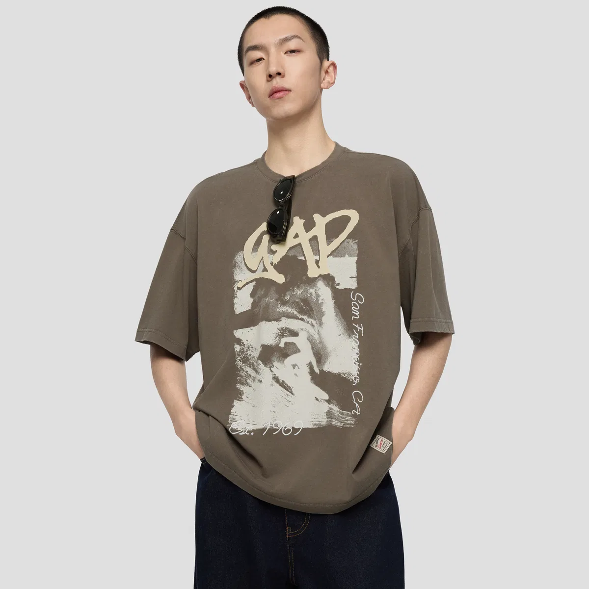 Футболка унисекс crew neck moderate GAP, Umber — фото 4