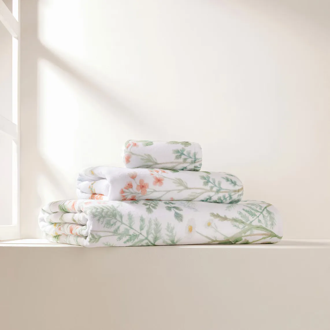 

Хлопковое банное полотенце 450 гр/м2 Flora El Corte Inglés, разноцветный