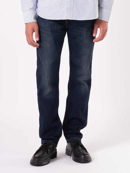 Джинсы 502 зауженного кроя, темно-синего цвета Levi's, Medium Indigo - Worn In