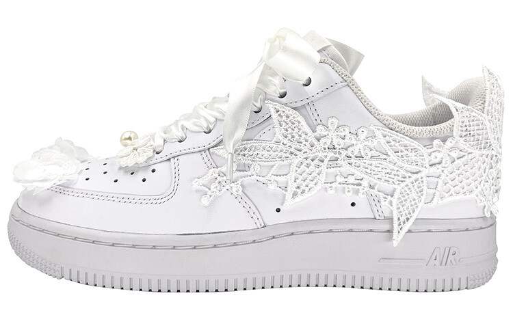 

Кроссовки Nike Air Force 1 Chunky Sneakers Women's Low-top White, белый