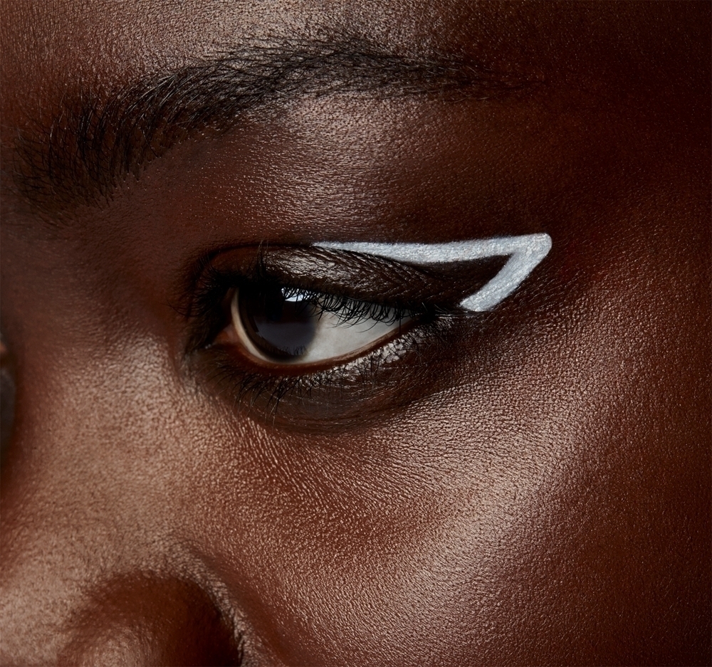 Водостойкий гелевый карандаш для глаз Colour Extra Mac Cosmetics, atspalvis incorruptible 0,35 гр — фото 3