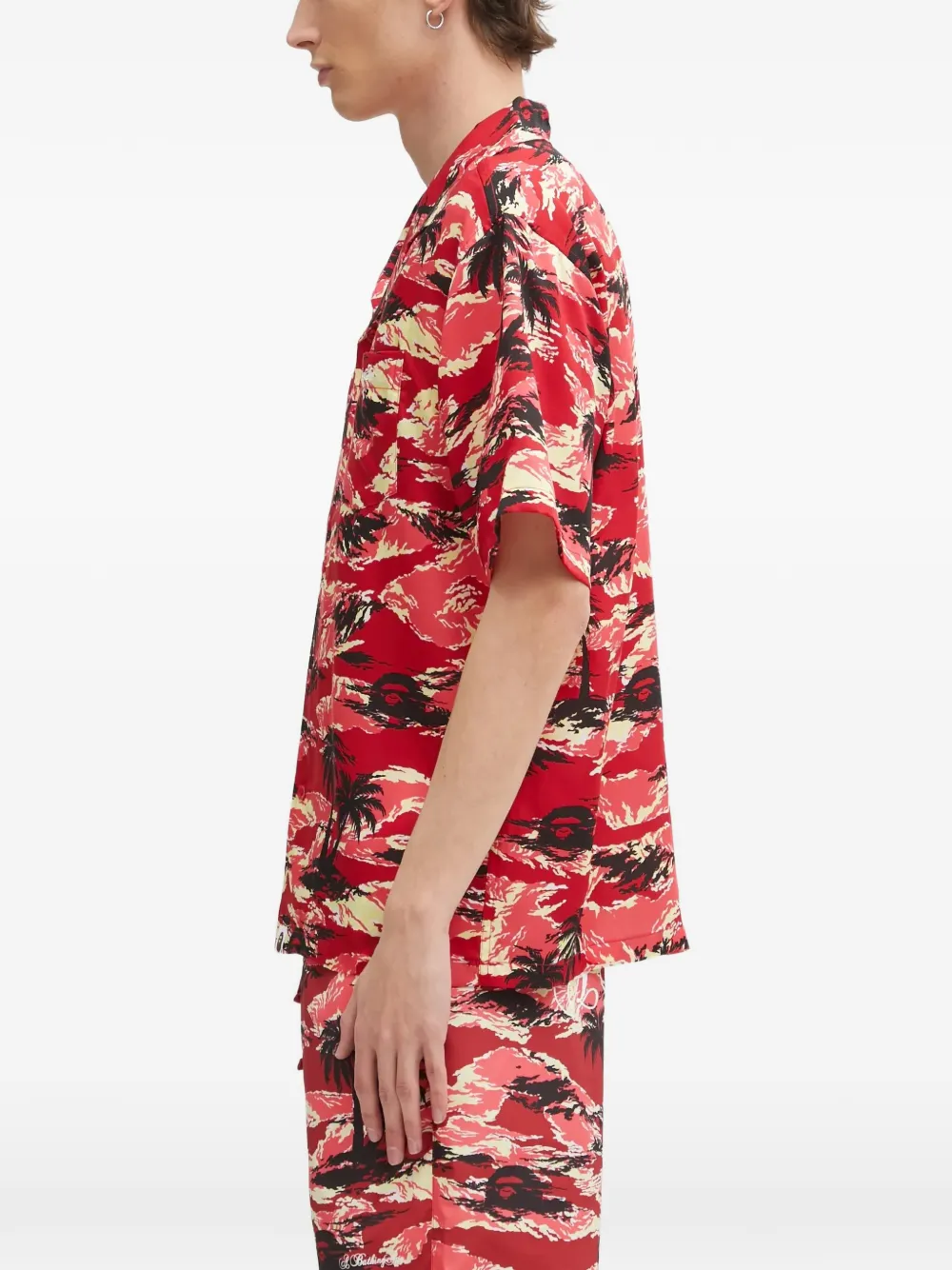 Рубашка с карманом и принтом в виде пальм A Bathing Ape, красный — фото 3