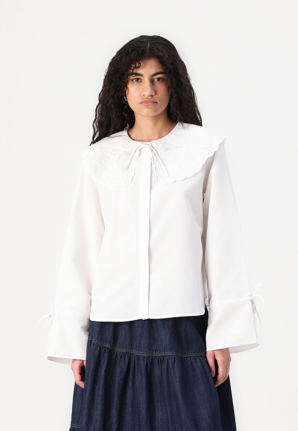 

Блузка на пуговицах PCFETINA COLLAR SHIRT Pieces, белый