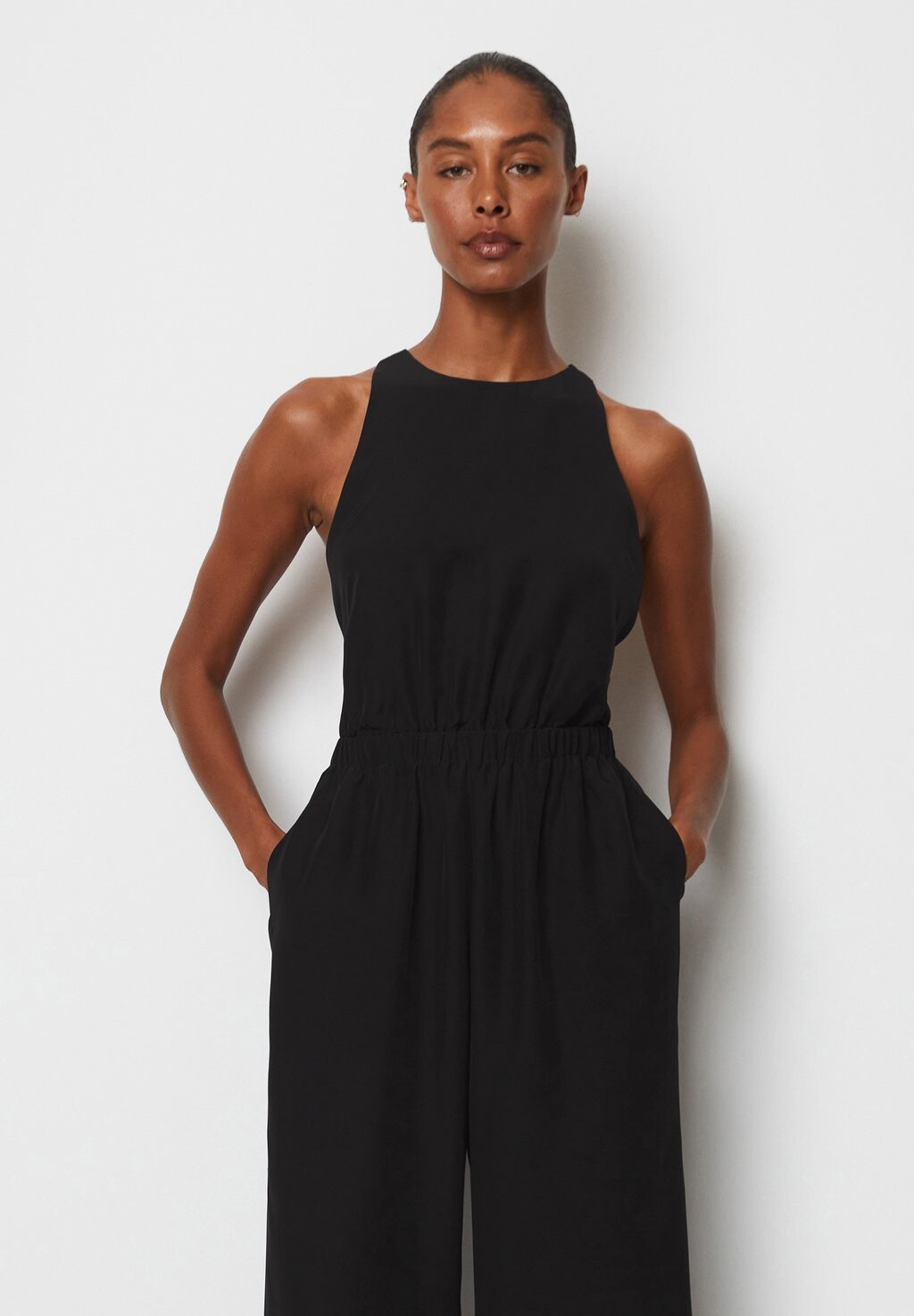 

Комбинезон OVERALL STYLE WIDE LEG OPEN BACK Marc O'Polo, черный