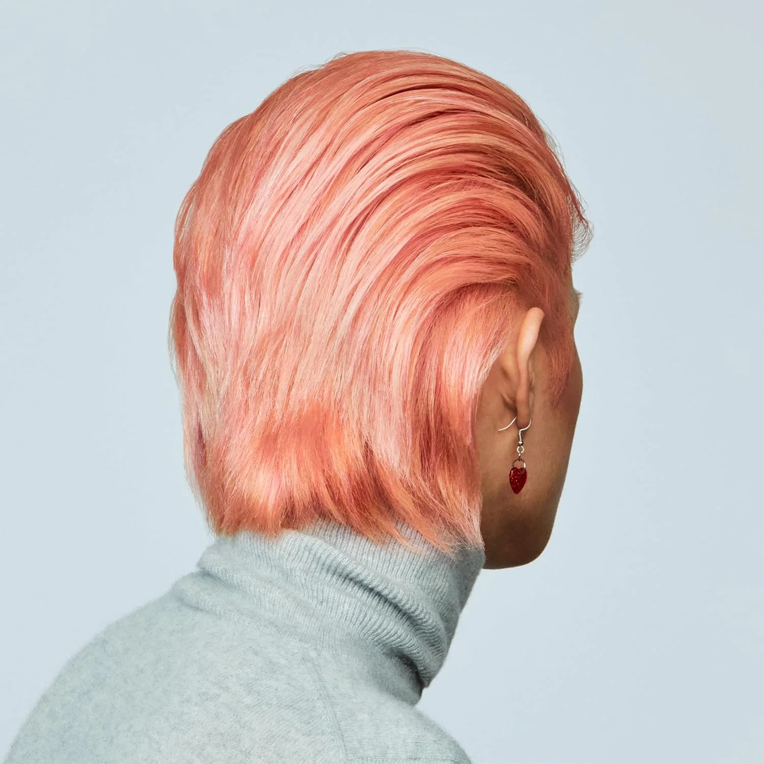 Полуперманентная краска для волос Bleach London Awkward Peach, 150 мл Bleach London, Peachy Gold — фото 3