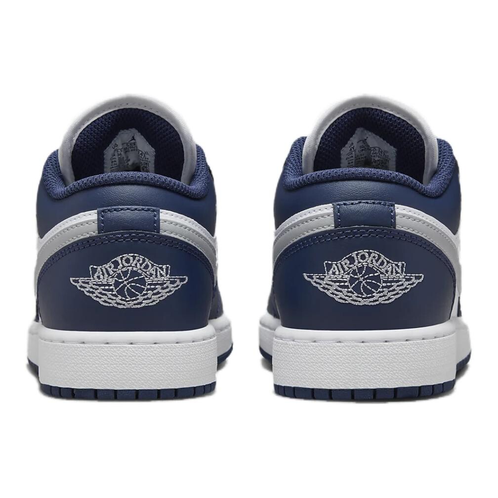Баскетбольные кроссовки Air 1 Kids GS Low-top White/Midnight Navy/Wolf Grey Jordan, белый/синий — фото 4