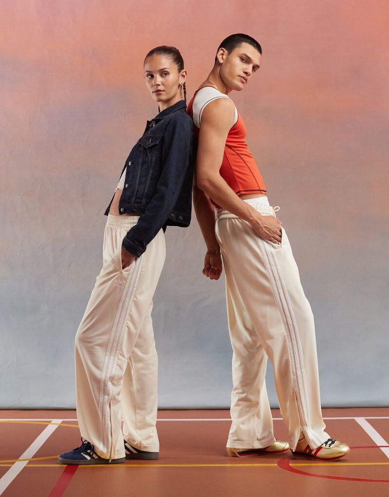 

Белые спортивные брюки adidas Firebird