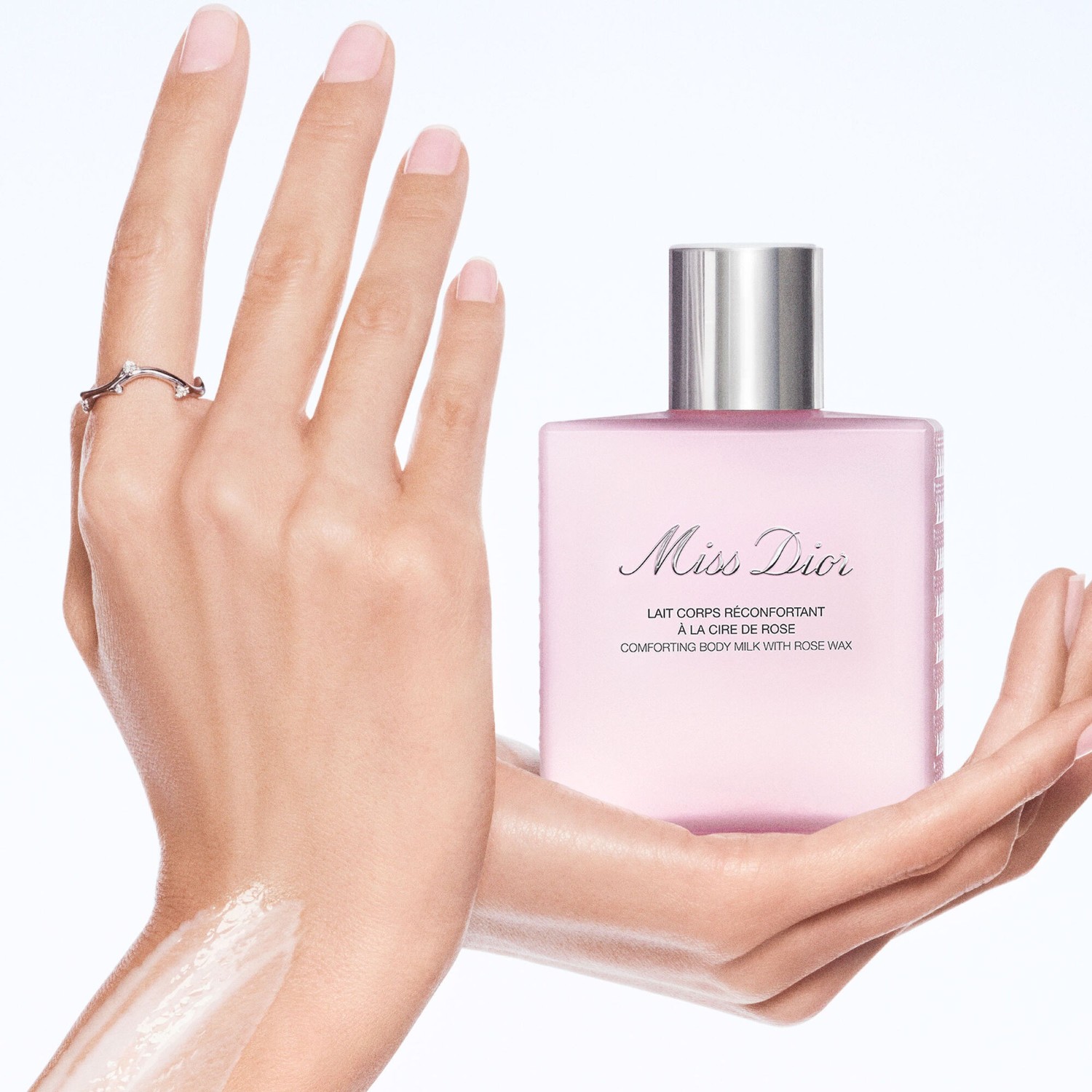 Лосьон для тела miss dior beruhigende körpermilch mit rosenwachs Dior, объем 175 мл — фото 2