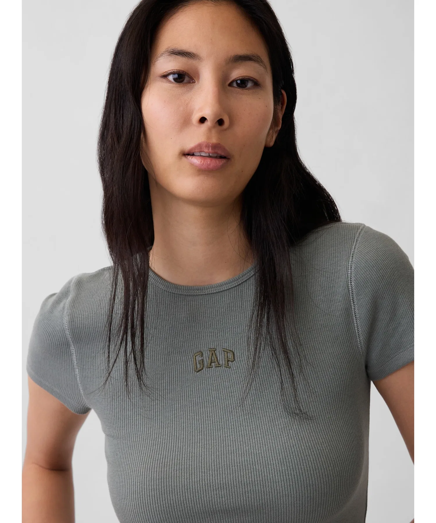 Женская футболка GAP Modern Rib с логотипом