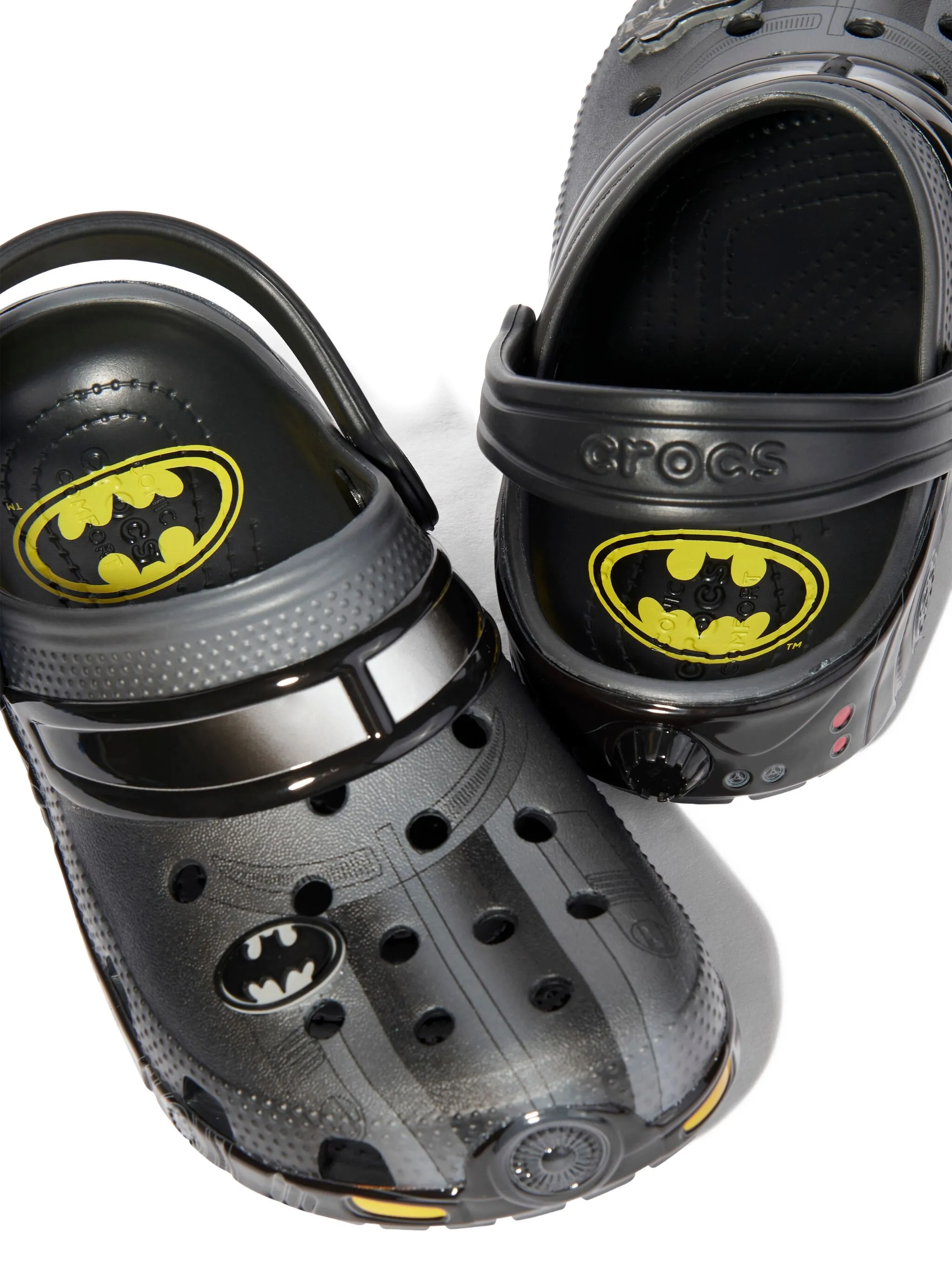 Клоги Batman из коллаборации с DC Crocs Kids, черный — фото 3