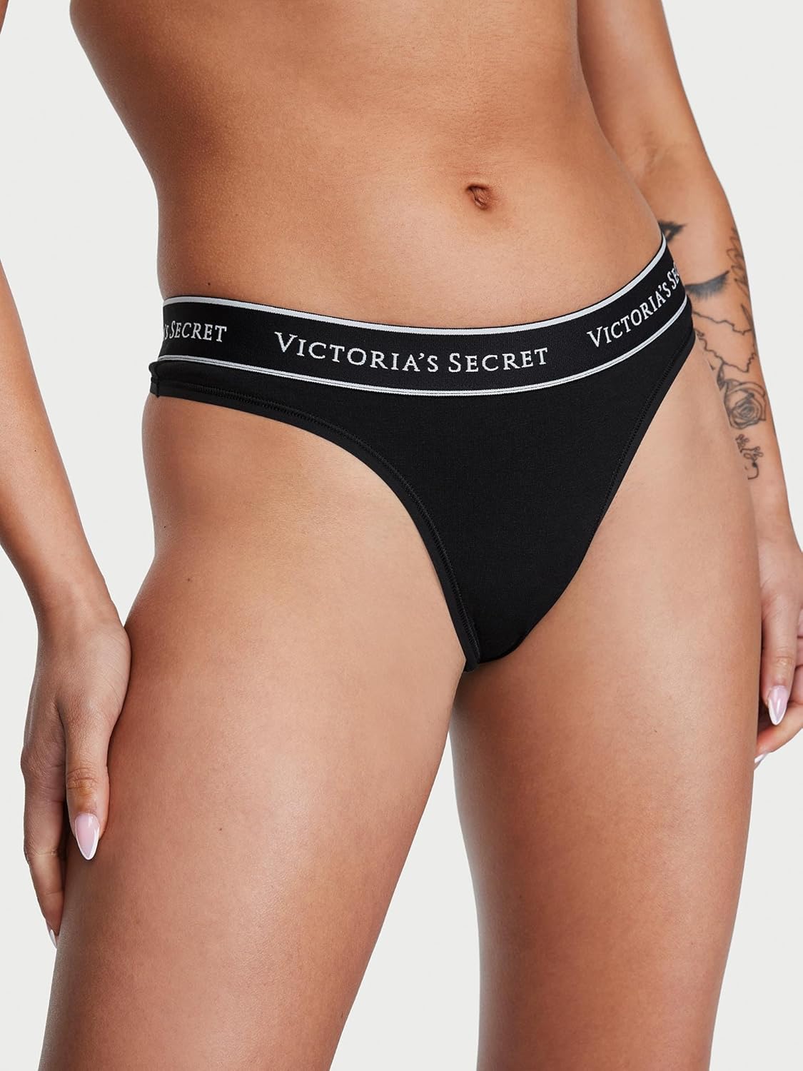 Трусики-стринги Victoria's Secret Women's Cotton Logo Thong Underwear, черный — фото 2