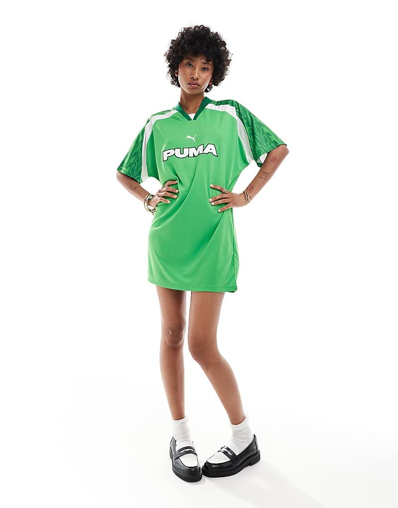

PUMA – Футбол – Зеленое льняное платье