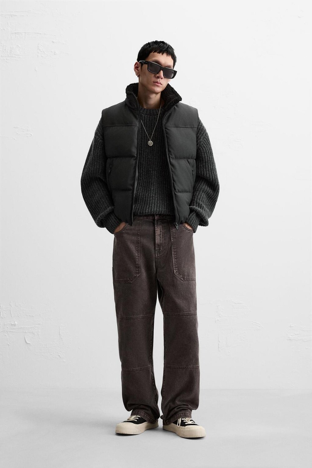 

Водоотталкивающий пуховик жилет ZARA, черный